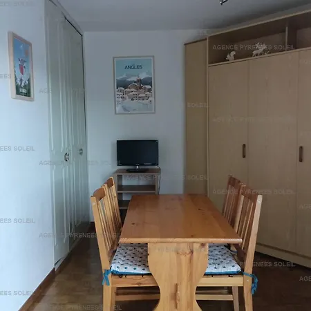 Lumineux Avec Balcon Près Du - Fr-1-295-204 Appartement